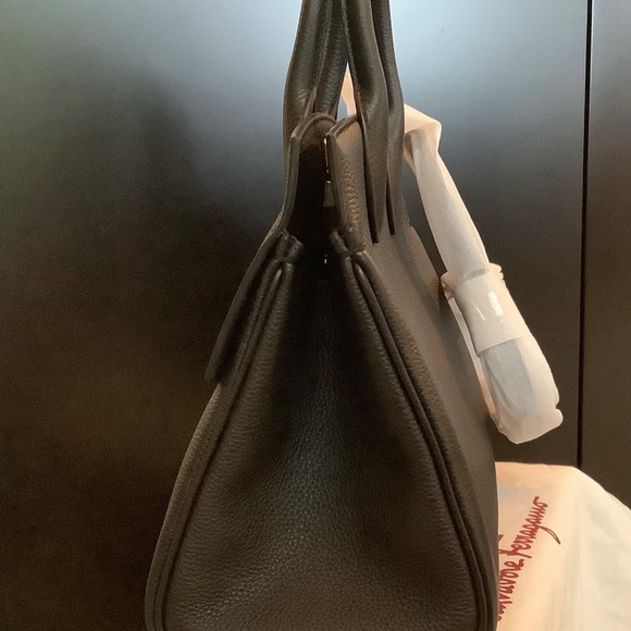 NWT Salvatore Ferragamo Medium Studio Top Handle Bag Black - Picture 3 of 5